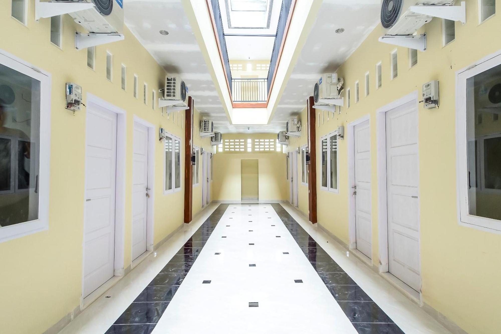 Super Oyo Capital O 873 Kamani Homestay Syariah Medan Exterior foto